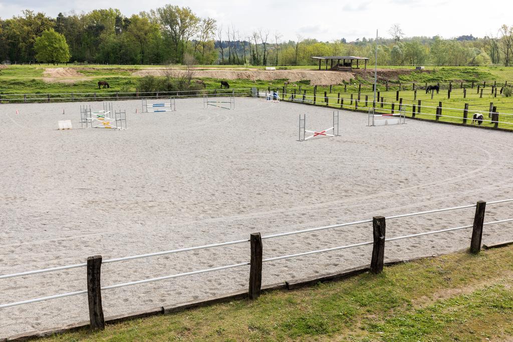 Agriturismo Jesson Rosamund Cantù Eksteriør bilde